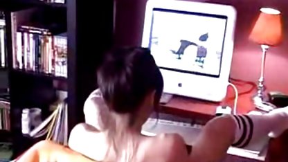 پس از فرود خلبان تاکسی ارائه می سکس زن مودار دهد به صورت چهره به چهره زن