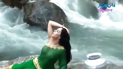 پس از قرار گرفتن در معرض به مکیدن dicks عمومی - تس - دانلود فیلم سکسی زن چاق
