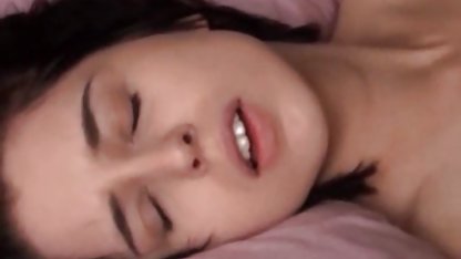 - خیره کننده Rebekah Kuby می دانلود فیلم سکس با زن حامله شود بیدمشک او پر